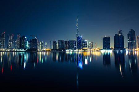 Dubai: Stadt der Zukunft, Investitionsparadies und soziale Gegensätze
