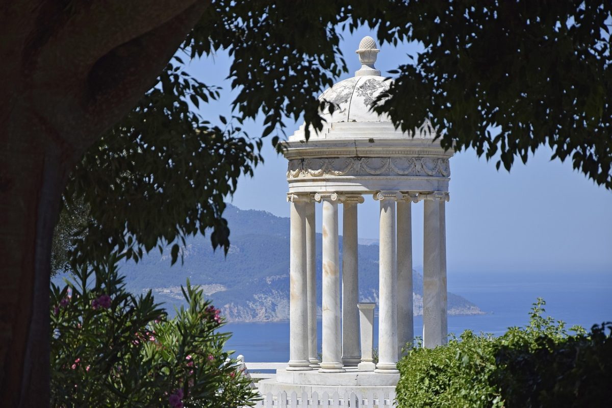 Feuer und Drogenkriminalität in Son Banya, Mallorca: Eine alarmierende Situation