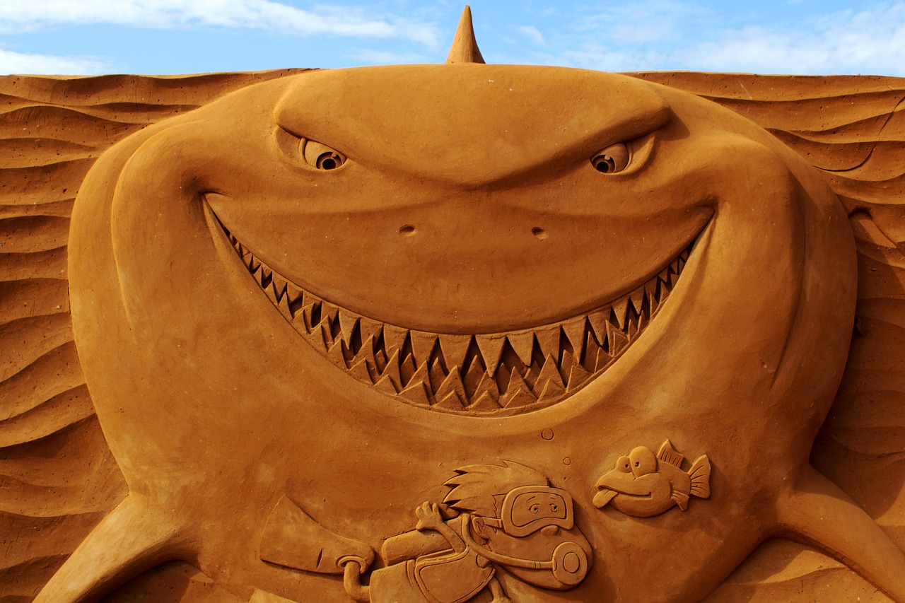 Kunst und Natur vereint: Die faszinierenden Eisen-Skulpturen an der Promenade von Cala Ratjada