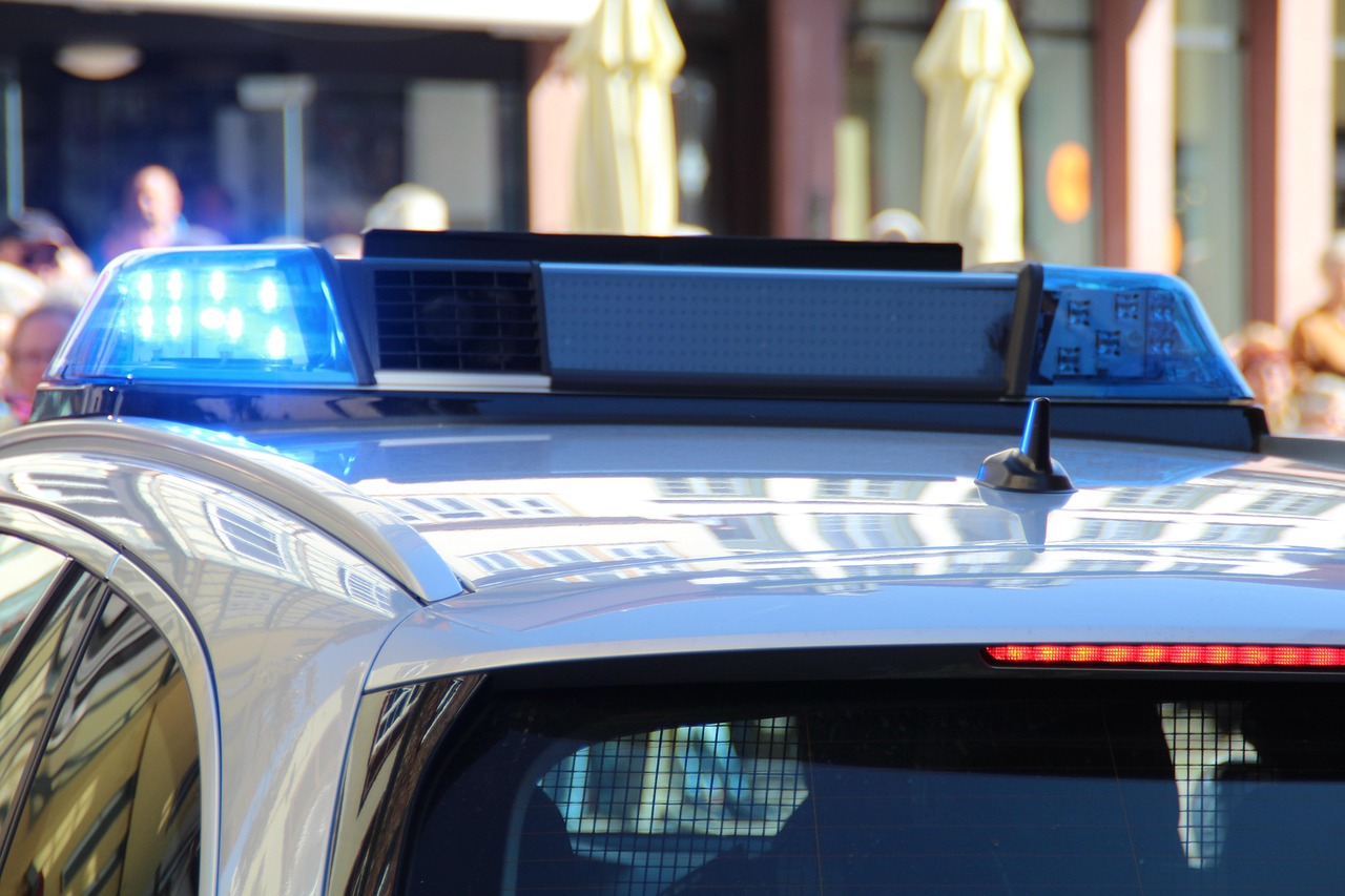 Spektakulärer Verkehrsunfall und Diebstahl auf Mallorca: Flucht, Betrug und Kriminalität in Palma de Mallorca