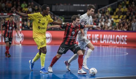Illes Balears Palma Futsal sichert sich Sieg in UEFA Futsal Champions League Spieler von Illes Balears Palma Futsal feiern ihren Sieg in der UEFA Futsal Champions League