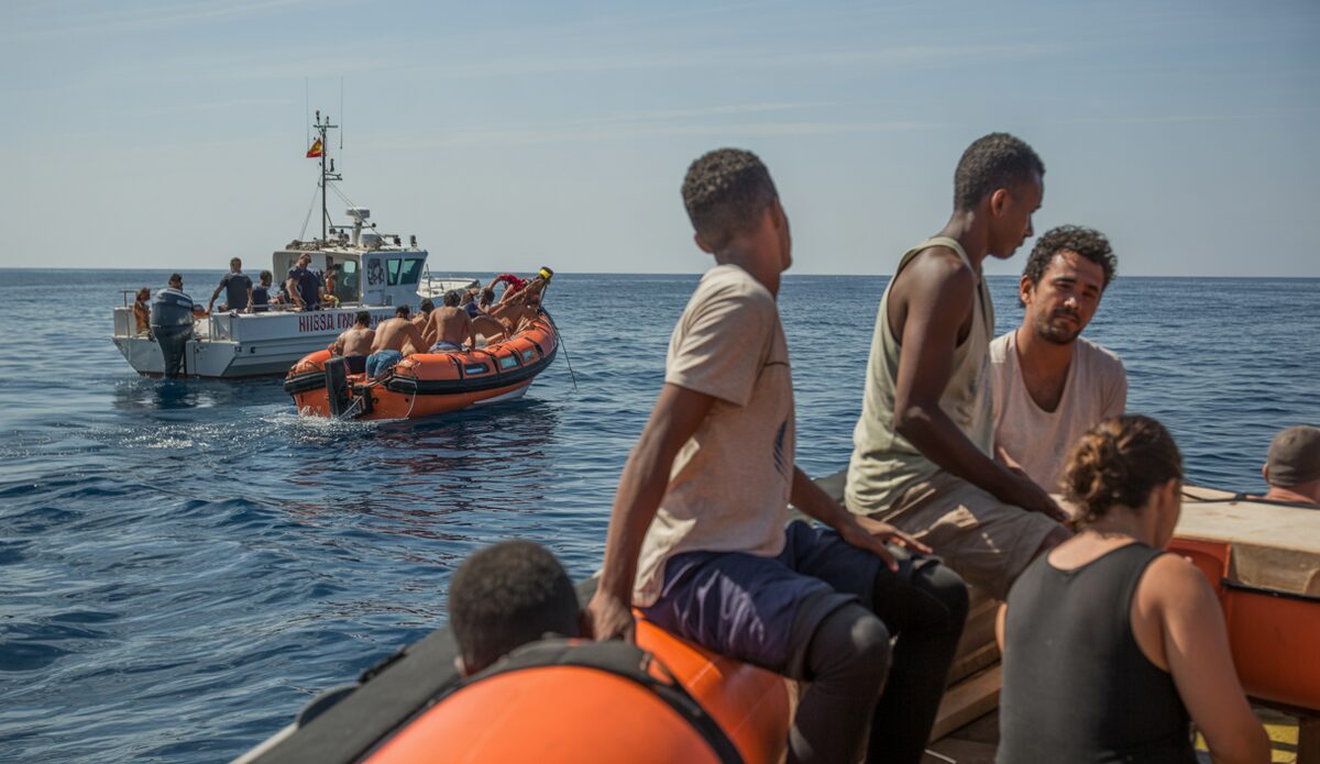 Rettung eines Migrantenbootes nahe den Balearen