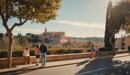 Mildes Herbstwetter auf Mallorca: Sonnenschein in Santanyí und Palma Erholsamer Herbsttag auf Mallorca: Sonnenschein in Santanyí und Palma