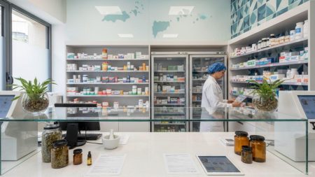 Moderne Krankenhausapotheke auf den Balearen bereitet sich auf die Einführung von medizinischem Cannabis vor