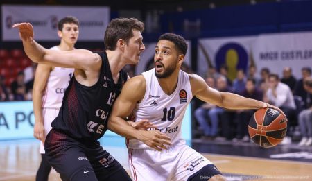 CB Zamora besiegt Palmer Basket Mallorca mit starken 99-76 Basketballspiel zwischen CB Zamora und Palmer Basket Mallorca.