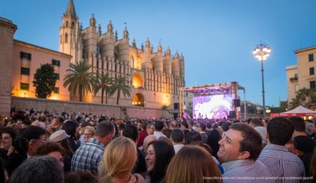 Weihnachtslichter in Palma de Mallorca mit kulturellen Veranstaltungen