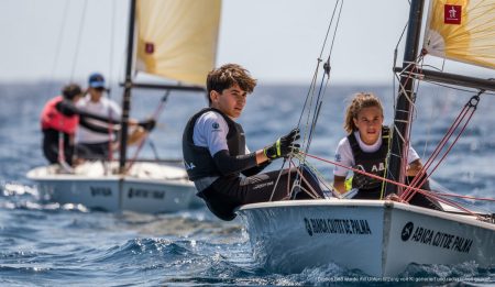 Dani Capa dominiert das 74. ABANCA Ciutat de Palma Dani Capa bei der ABANCA Ciutat de Palma Segelregatta in Mallorca