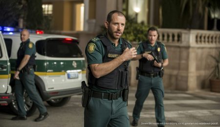 Guardia Civil und der Kampf gegen ETA: Erfahrungen in Spanien Guardia Civil beim nächtlichen Durchsuchen eines Anwesens in Palma de Mallorca