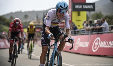 Evenepoel gewinnt spektakuläre Etappe der Challenge Vuelta auf Mallorca Remco Evenepoel beim Sieg der Challenge Vuelta auf Mallorca