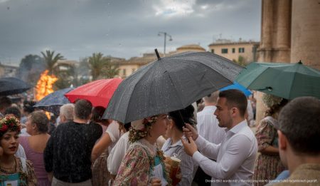 Regnerische Aussichten trüben Sant Antoni und Sant Sebastià auf Mallorca Feierlichkeiten zu Sant Antoni im Regen in Palma de Mallorca