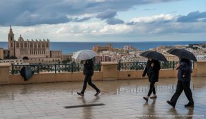 Aktuelles Wetter in Palma de Mallorca mit Wolken und Regen