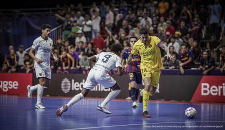 Spannendes Duell: Palma Futsal gegen Barça im Son Moix Futsal-Spiel zwischen Palma Futsal und Barça im Son Moix