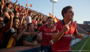RCD Mallorca-Spieler feiern ein Tor im Son Moix Stadion