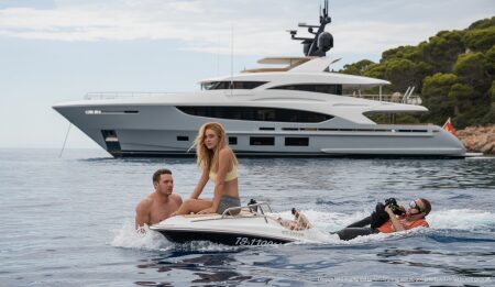 Sydney Sweeney und Scooter Braun genießen Luxusurlaub auf Mallorca Sydney Sweeney und Scooter Braun genießen ihren Luxusurlaub auf Mallorca an Bord einer Yacht.